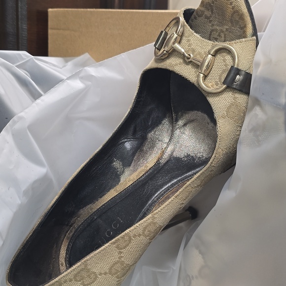 Gucci Beige Peep-Toe Heels - Picture 1 of 1